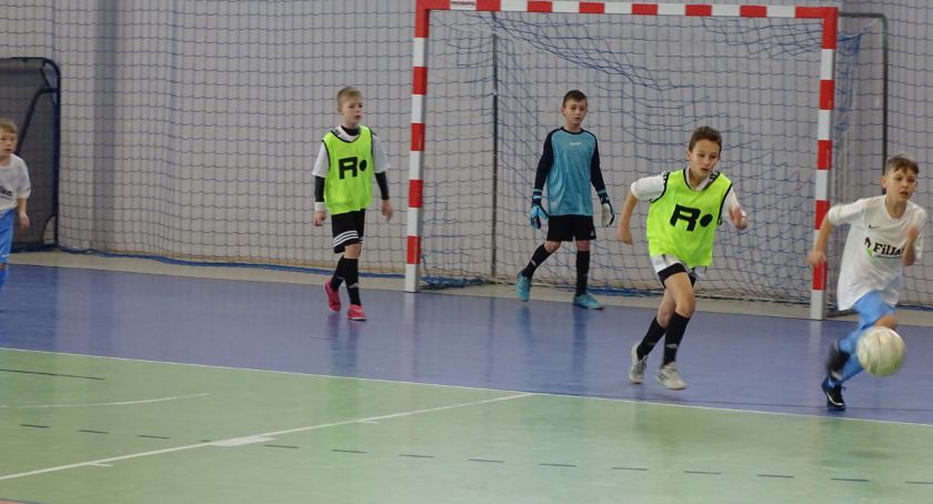 Amator Kiełpino i Wierzyca Stara Kiszewa najlepszymi drużynami Halowej Ligi Juniorów roczników 2008 i 2010