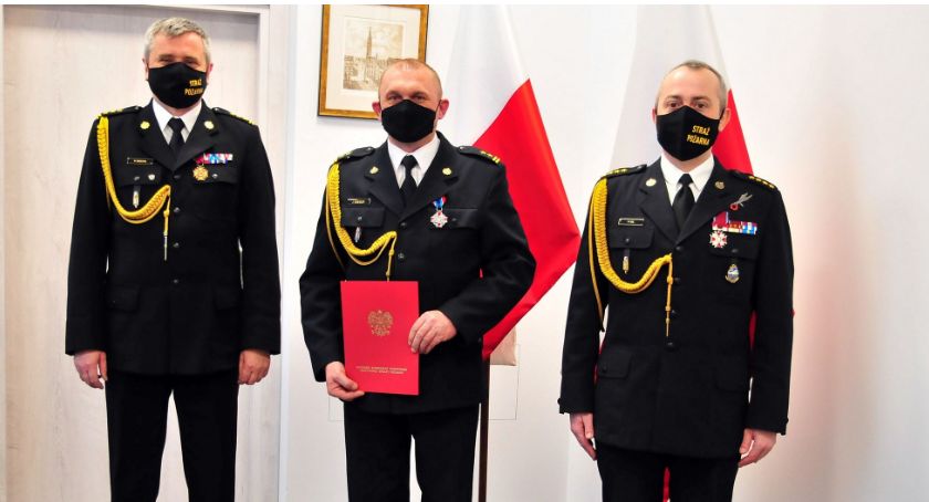 Dowódca JRG Kartuzy bryg. Janusz Kobiela żegna się z mundurem