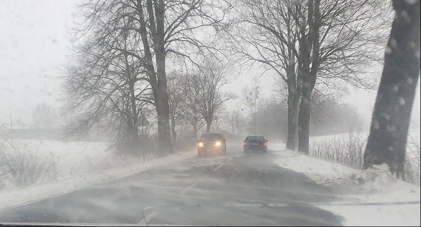 Ekstremalnie trudne warunki na drogach - nadciąga śnieżyca