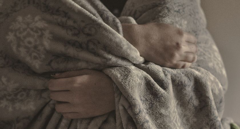 Zimą możesz uratować komuś życie - pamiętaj o potrzebujących