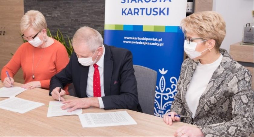Kluby seniora, pomoc niepełnosprawnym, weekendy wytchnienia dla opiekunów - nowy projekt powiatu kartuskiego
