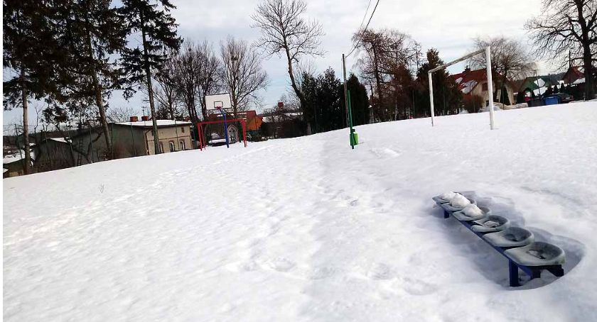 Skrzeszewo. Już niedługo stare boisko zastąpi nowy obiekt sportowy
