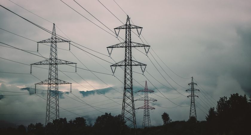 Powstaną dwie nowe linie elektroenergetyczne o napięciu 400 kV