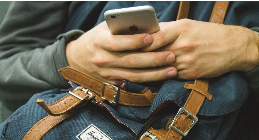 14-latek zrobił głupi żart przez telefon - odpowie za to przed sądem