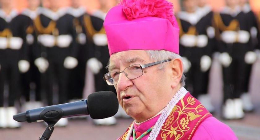 Abp Głódź ukarany przez papieża Franciszka za tuszowanie pedofilii 