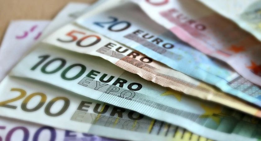 Będzie mniej pieniędzy na inwestycje? Marszałek Struk po raz kolejny apeluje w sprawie unijnych funduszy