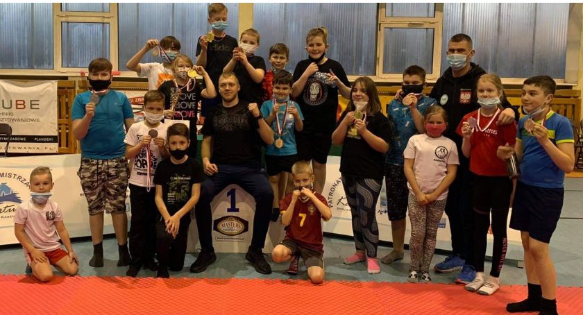 Fenomenalny występ Rebelii na Mistrzostwach Polski Północnej w Kickboxingu
