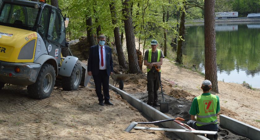Przy kąpielisku w Sulęczynie trwają przygotowania do sezonu