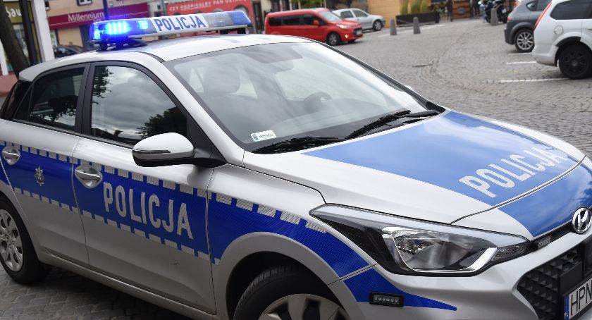 Szedł za nastolatką i dziwnie się zachowywał. Policja apeluje o czujność