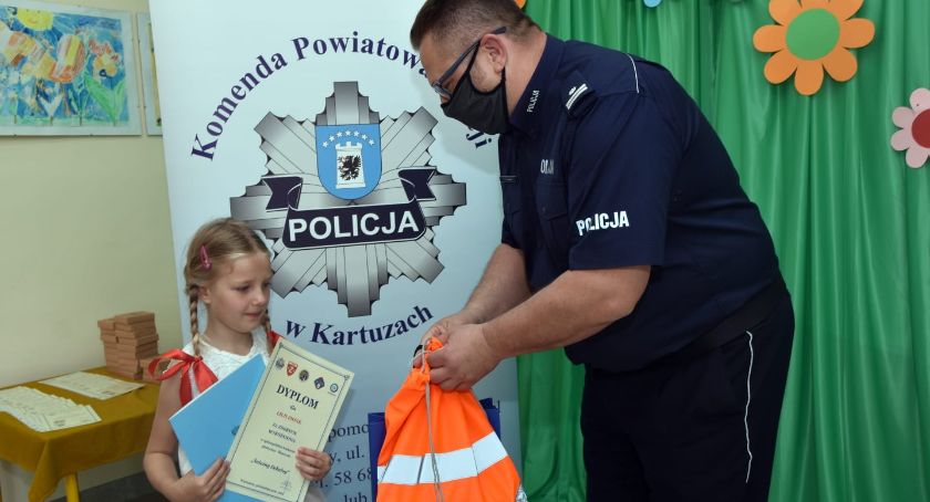 Lilia Pionk z Dzierżążna laureatką ogólnopolskieo konkursu Policji