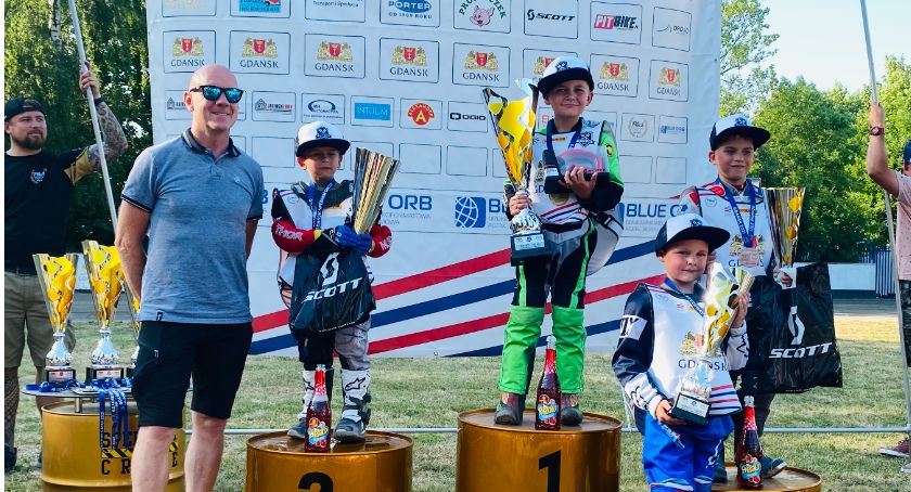 Ośmioletni Maksymilian Brzeski z Kiełpina zwycięzcą IV Edycja Speedway Camp w miniżużlu