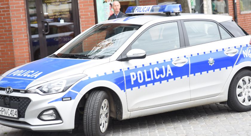 Pijana 48-latka za kierownicą Forda