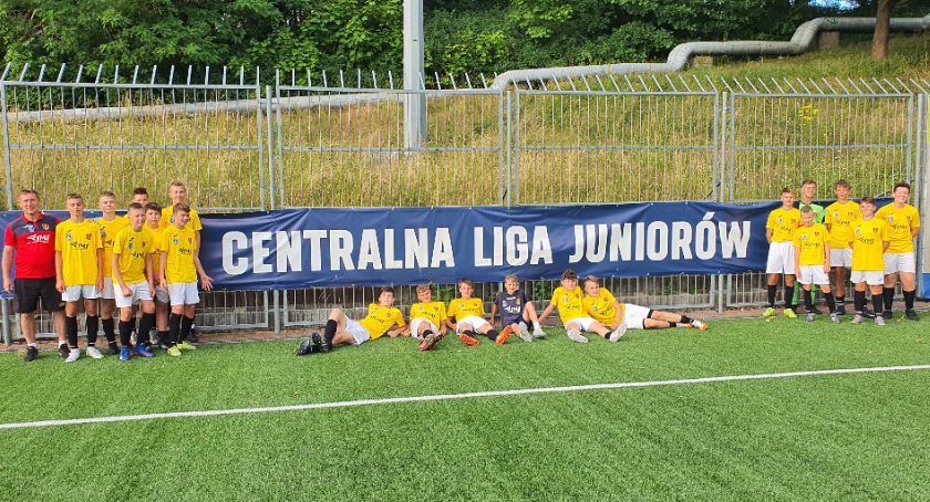 Młodzi piłkarze Raduni Stężyca zagrają w Centralnej Lidze Juniorów