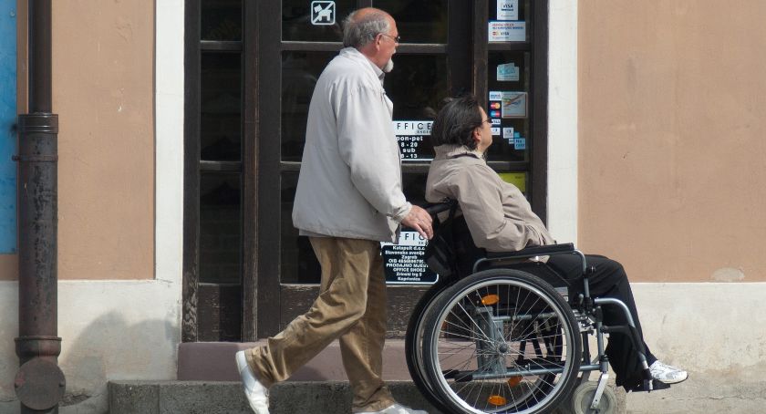 Kartuzy. 600.000 złotych dotacji dla asystentów osób niepełnosprawnych