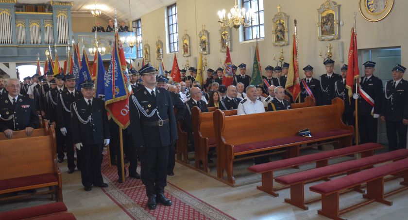 Brać strażacka modliła się u stóp Królowej Kaszub w Sianowie