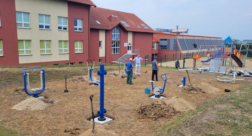 Przy szkole w Somoninie powstaje strefa aktywności