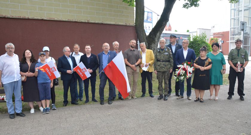 Kartuzy. Upamiętnili 77. rocznicę wybuchu Powstania Warszawskiego