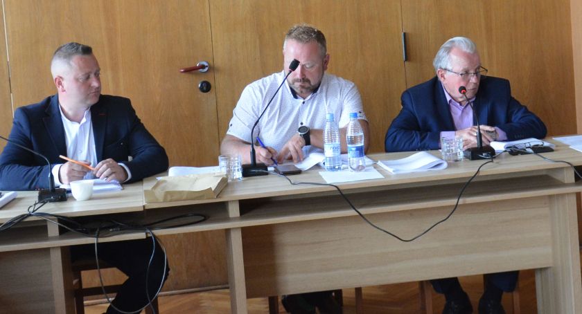Kartuzy. Mieszkańcy będą płacić więcej za śmieci? Jest propozycja 30 zł od osoby