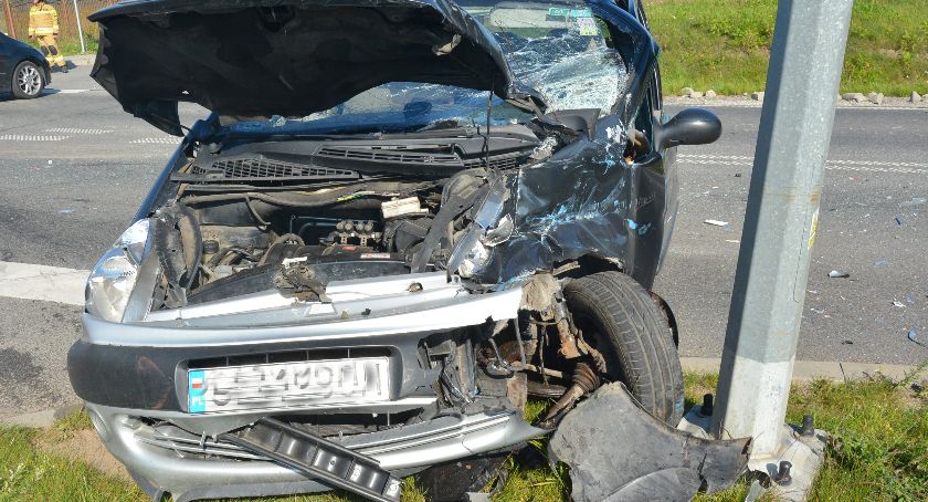 Kożyczkowo. Zderzenie citroena z autobusem