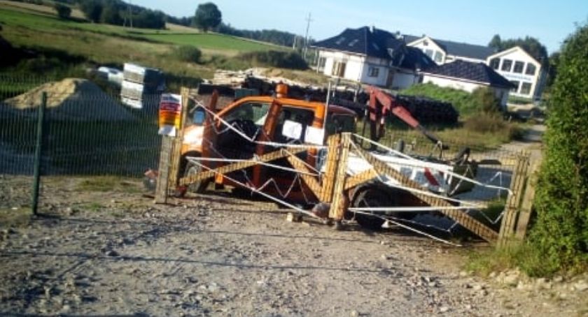 Gowidlino. Zignorowali decyzję sądu i pozbawili dzieci dojazdu do szkoły