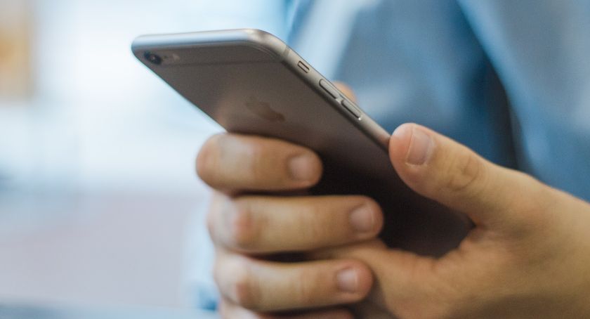 Chciał kupić I-phone - tylko stracił pieniądze