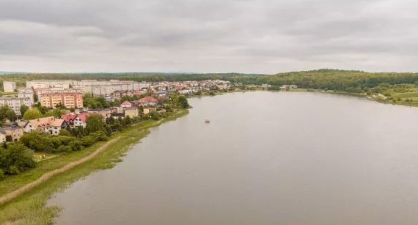 Kartuzy. Drugi przetarg na wydobycie pompy z Karczemnego - oferty tańsze