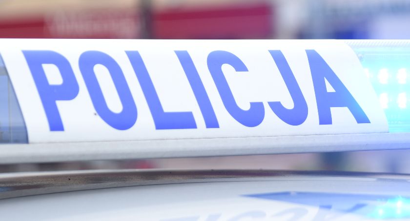 Policjanci zatrzymali 23-latka z narkotykami, kierował pod wpływem