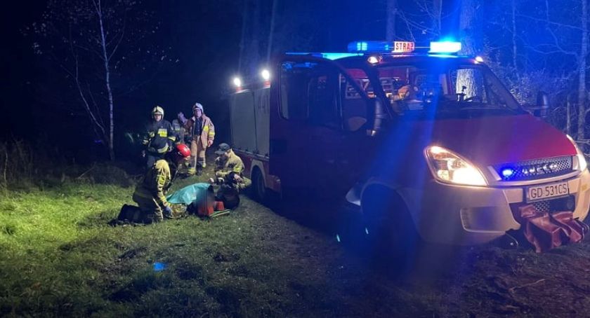 Sulęczyno-Węsiory. Pijany 38-latek samochodem wjechał do rowu. Chciał popełnić samobójstwo?