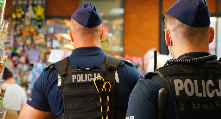 Blisko 14 tysięcy interwencji w związku nieprzestrzeganiem obostrzeń ws. COVID-19