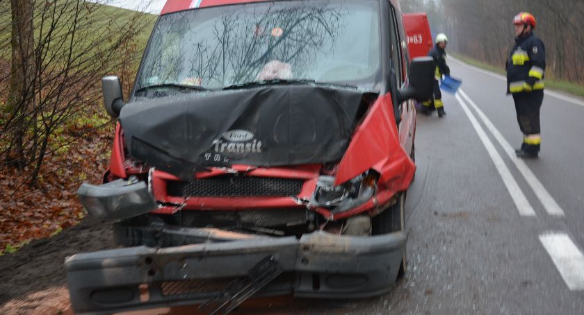 Mojusz. Zderzenie busa z toyotą