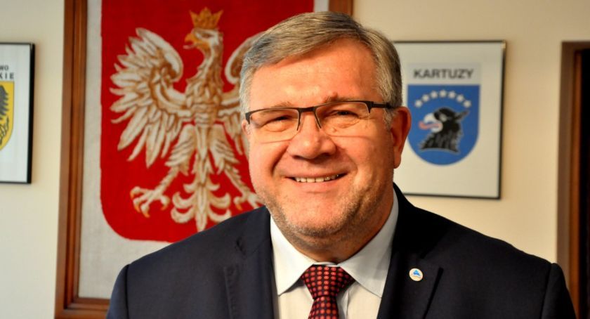 Burmistrz Kartuz też dostanie podwyżkę? Znamy propozycję nowego wynagrodzenia