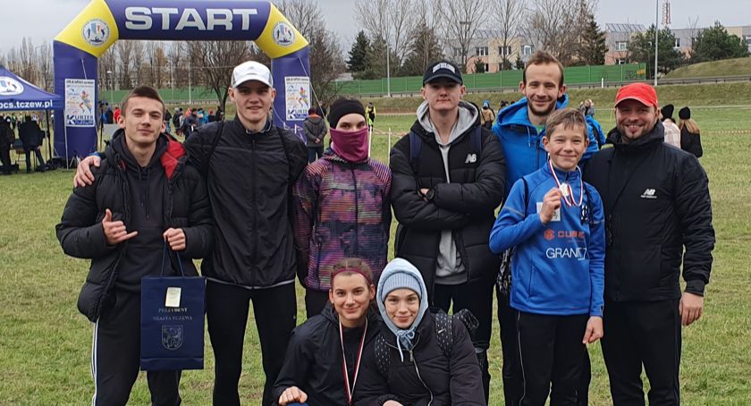 Zawodnicy GKS Teamu Żukowo&Kartuzy wicemistrzami Okręgu Pomorskiego w biegach przełajowych