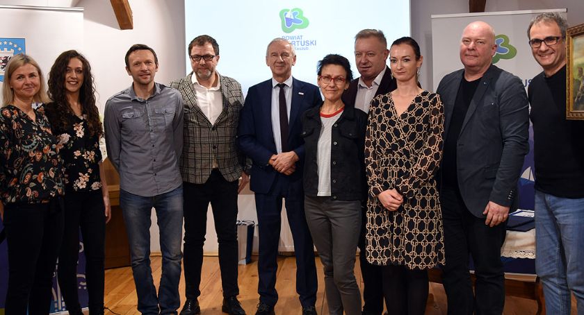 Oddali Klimaty Szwajcarii Kaszubskiech na fotografiach - Bogdan Łapa nagrodził zwycięzców