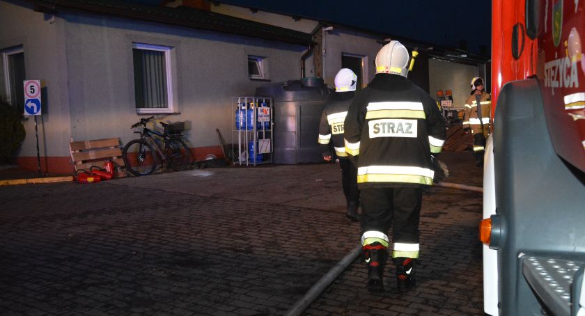 Stężyca. Pożar na terenie stolarni