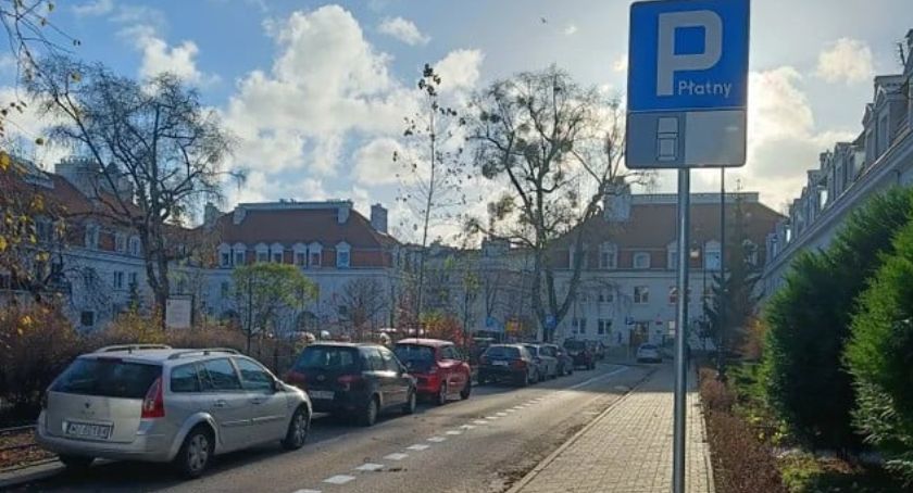 Kartuzy. Szef rady Mariusz Treder wnioskuje o zmiany w strefie płatnego parkowania