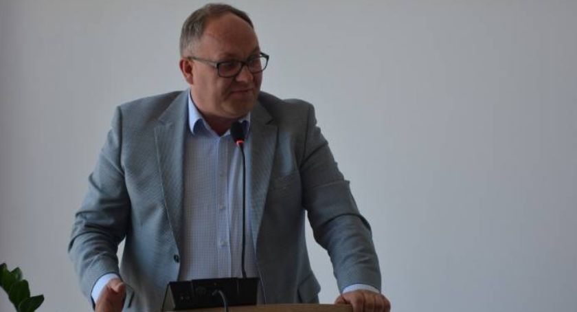 Wójt Tomasz Brzoskowski też z podwyżką wynagrodzenia