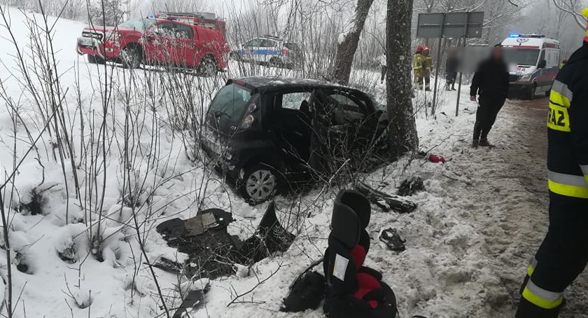 Poważny wypadek w Egiertowie - trzy osoby ranne