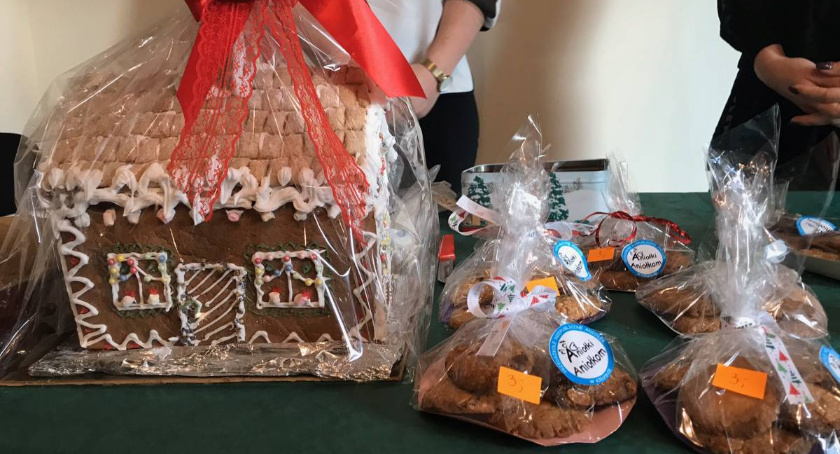 VII Parafialny Kiermasz Świateczny w Kiełpinie