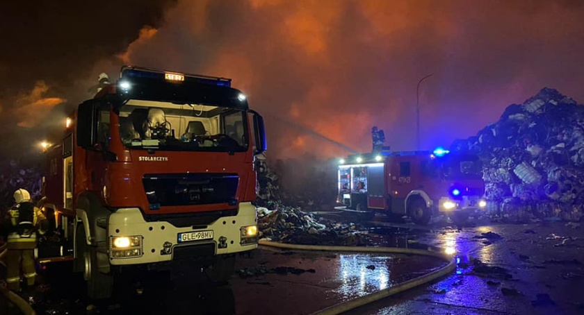 Po raz trzeci płonie wysypisko w Kamieńcu - kartuscy strażacy jadą walczyć z żywiołem