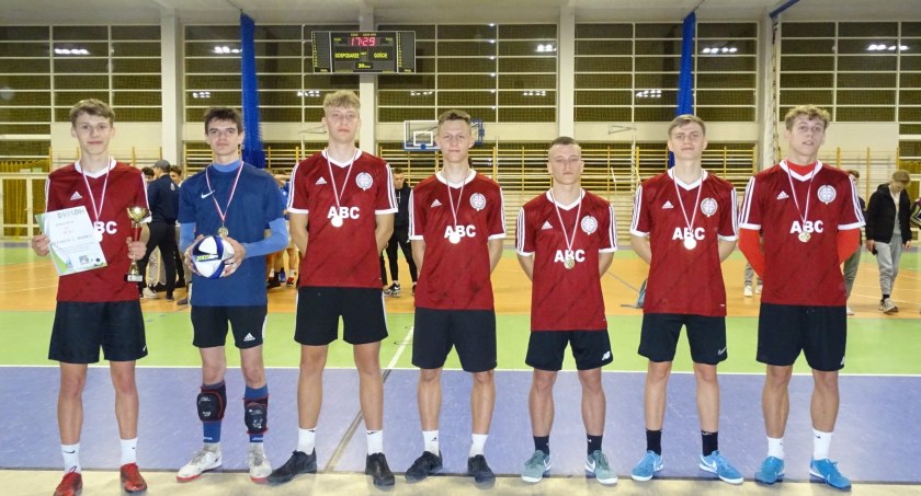 Drużyna FC Buki ze zwycięstwem w turnieju Kiełpino Cup rocznika 2003
