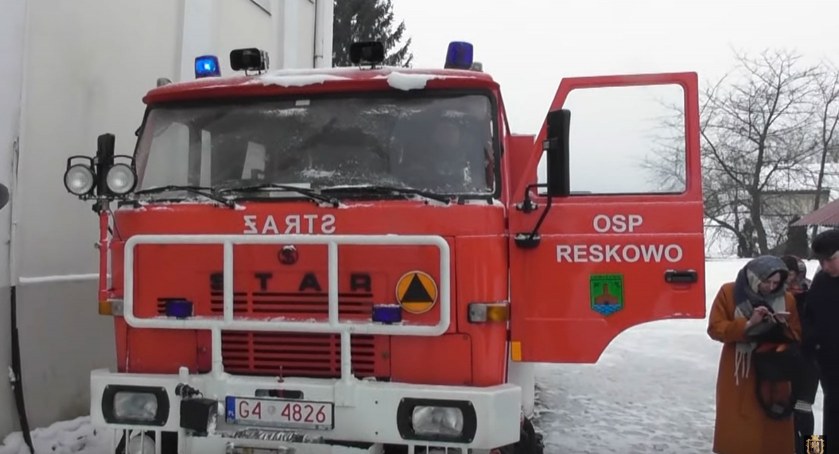Samochód z Reskowa trafił na Ukrainę - strażacy podarowali też sprzęt