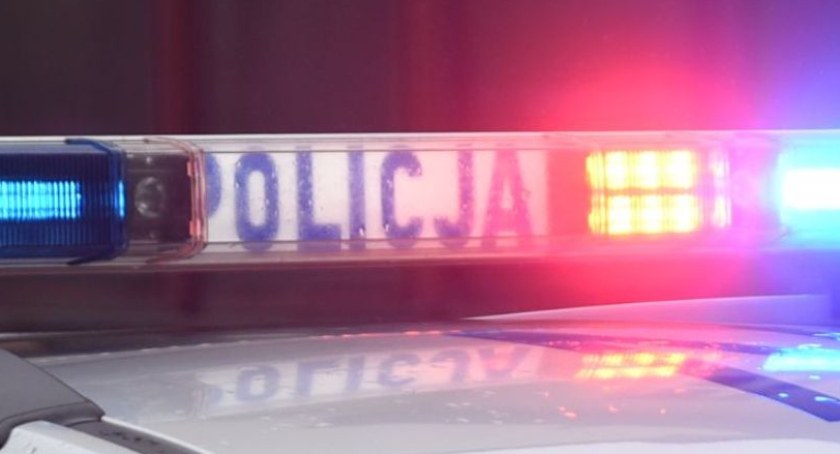Karwacja. Kierująca renault uderzyła w opla, którym kierował pijany 39-latek