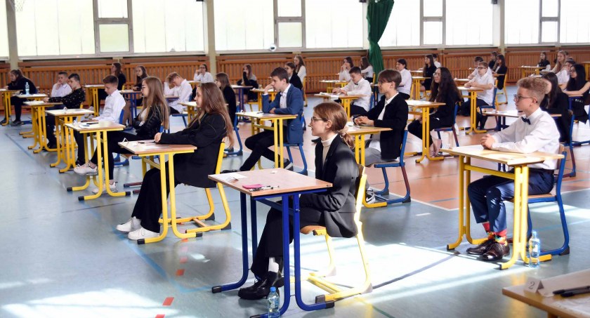 Rozpoczęły się egzaminy ósmoklasistów - sprawdzą wiedzę z trzech przedmiotów