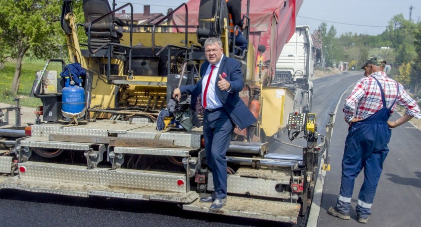 Budowa ul. Rzemieślniczej w Łapalicach dobiega końca