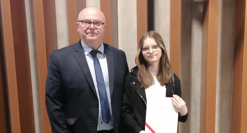 Uczennica ZSP Sierakowice Kinga Domaszk laureatką konkursu Pomorskiego Kuratora Oświaty