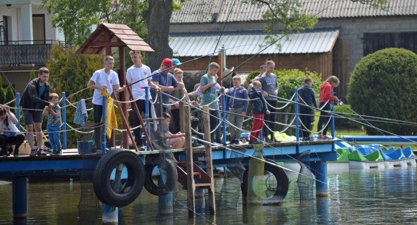 Ostrzyce. Wędkarska rywalizacja z okazji Dnia Dziecka