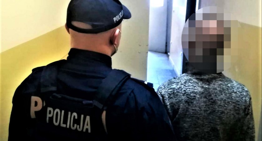 Skradzioną bramę z cmentarza chcieli sprzedać na złomie