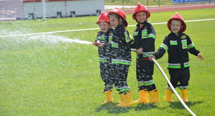 Strażacy z gminy Sierakowice zmierzyli się w sporcie pożarniczym 