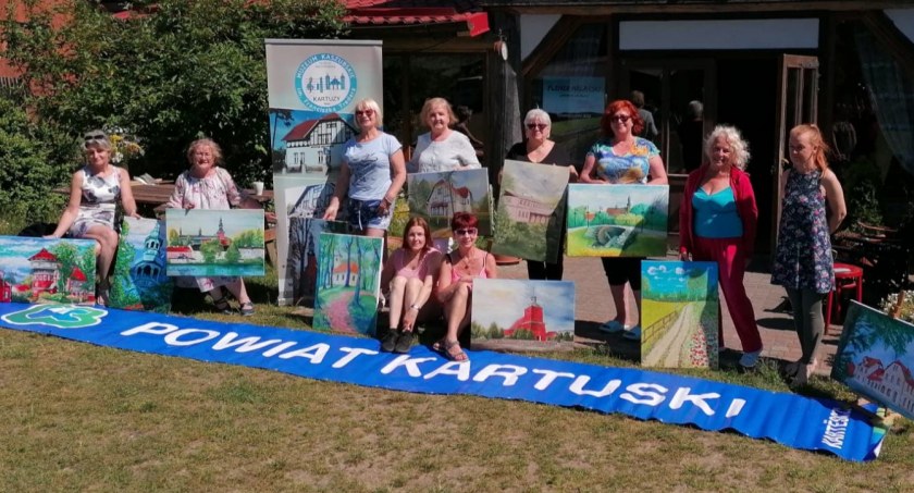 Kaszuby widziane zza płotu - kartuskie muzeum zorganizowało plener malarski
