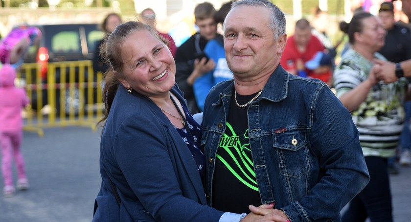 Wesoła zabawa na Wieselenym Graniu w Ostrzycach